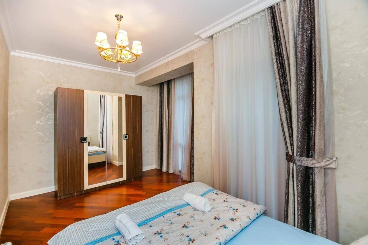 Lux Family Apartment In City Center باكو المظهر الخارجي الصورة