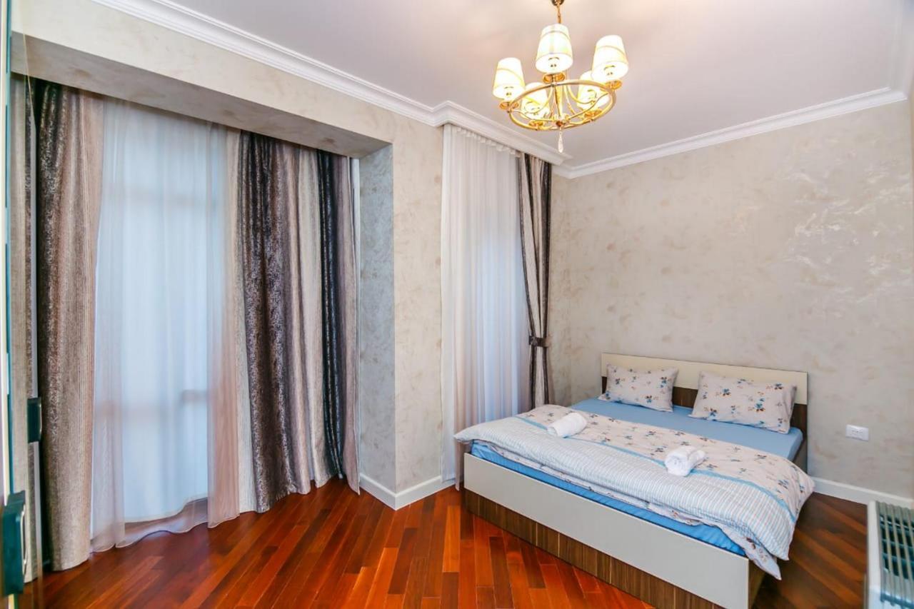 Lux Family Apartment In City Center باكو المظهر الخارجي الصورة