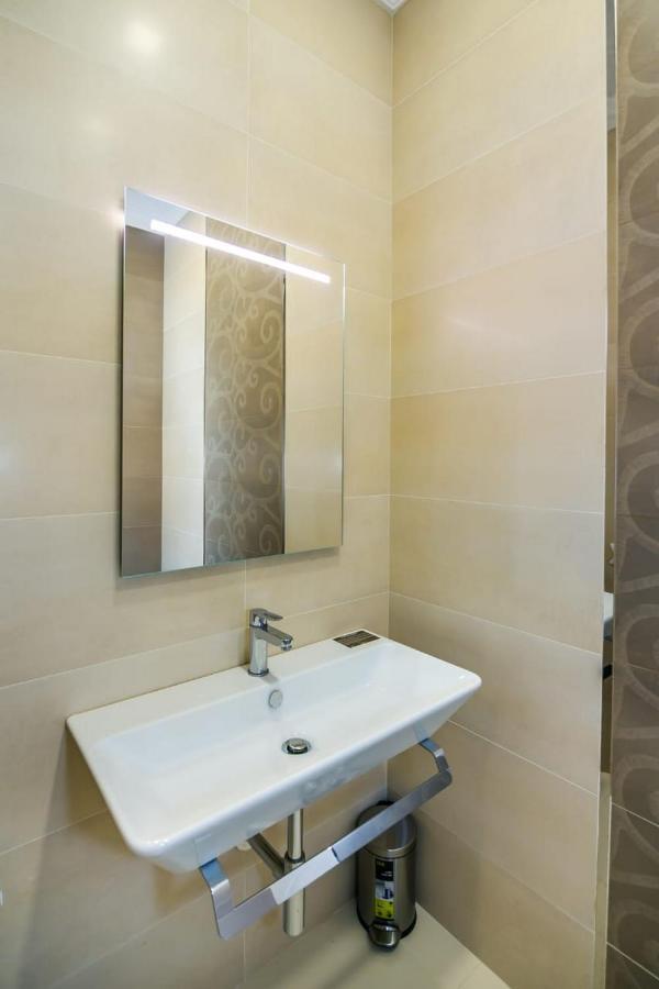 Lux Family Apartment In City Center باكو المظهر الخارجي الصورة