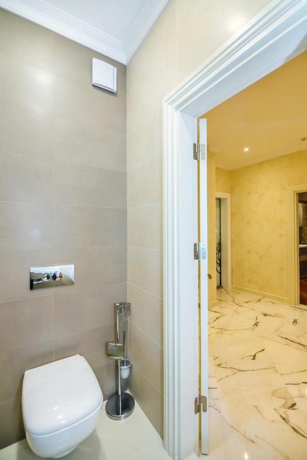 Lux Family Apartment In City Center باكو المظهر الخارجي الصورة