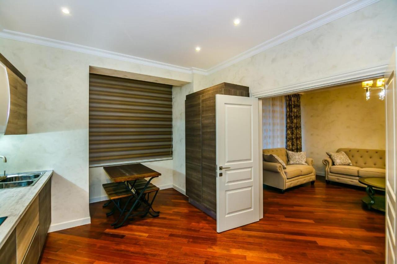 Lux Family Apartment In City Center باكو المظهر الخارجي الصورة